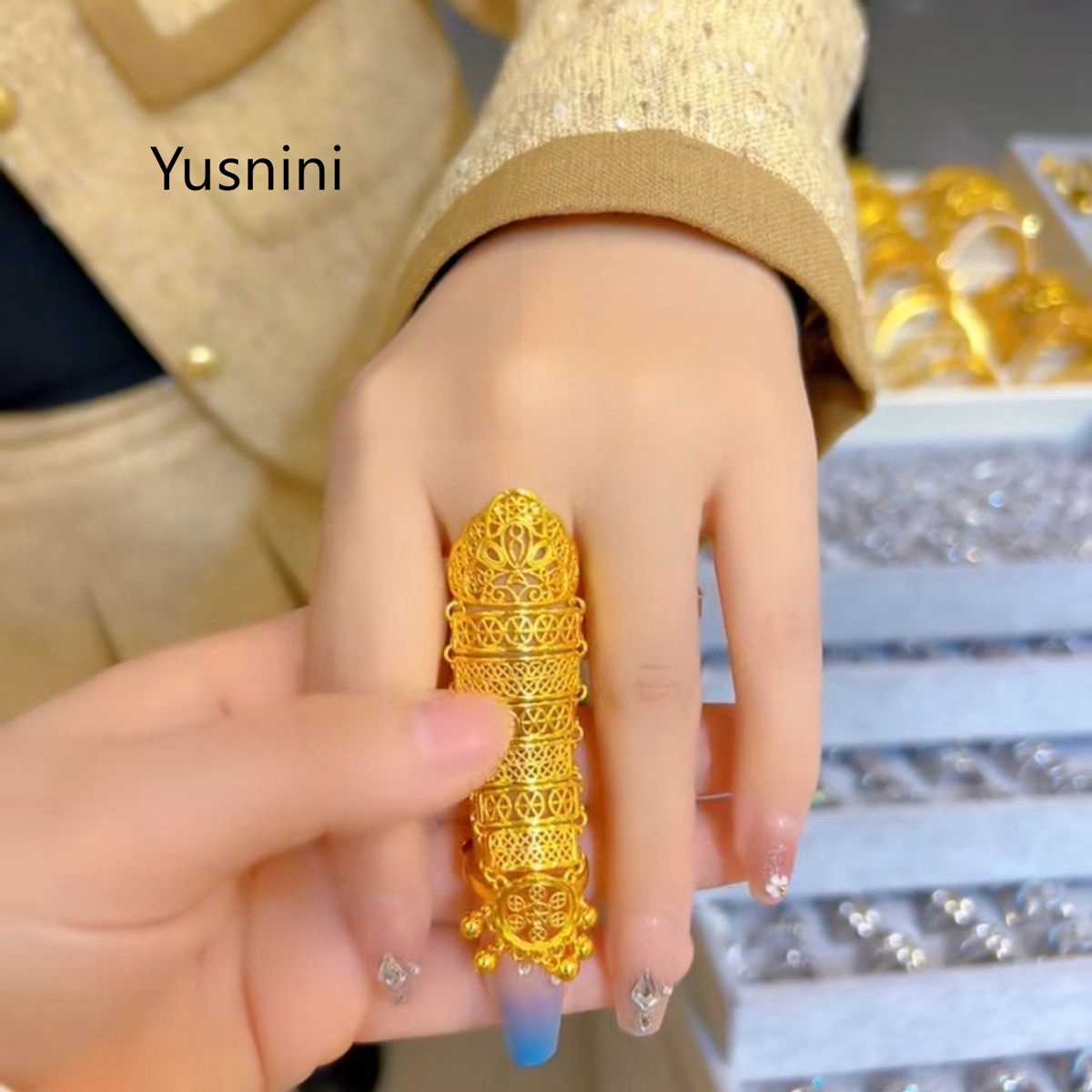 Anillo de Mujer de Estilo Étni - Ethnic Fashion Dubai reseña y precio