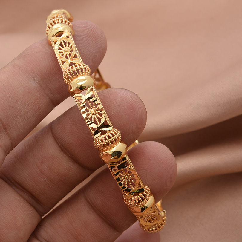 Brazalete de malla ondulada co - Ethnic Fashion Dubai reseña y precio